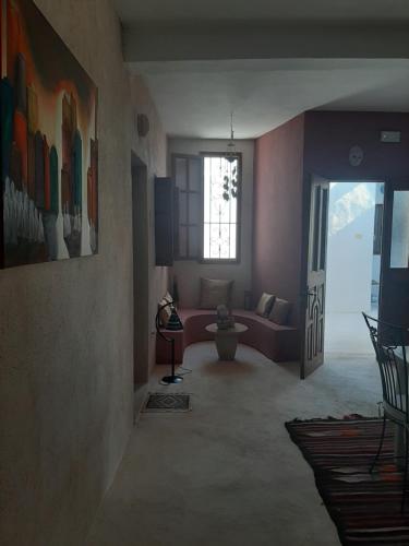 Un lugar para sentarse en Menzel Sonia Caja