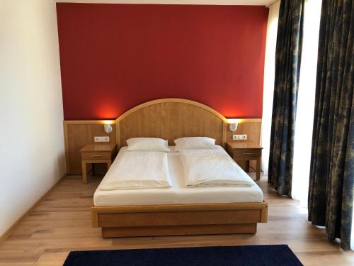 Ένα ή περισσότερα κρεβάτια σε δωμάτιο στο Semiramis Business Hotel