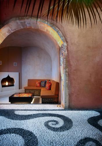 Un lugar para sentarse en Elia Fatma Boutique Hotel