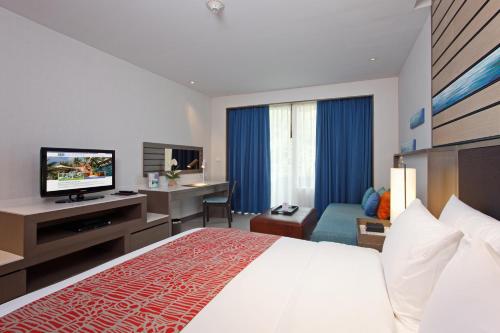 הולידיי אין פוקט holiday inn resort Phuket