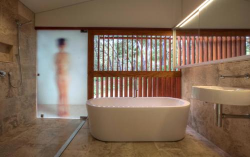 Ocean Ridge Property – Photos 2