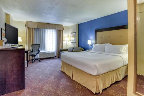 Holiday Inn Indianapolis North-Carmel, an IHG Hotel Image