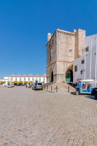 TREM - LOCATED IN OLD CITY - FARO
