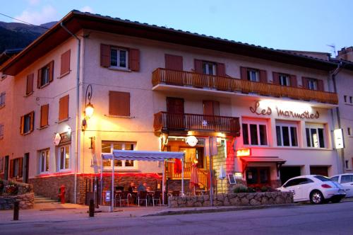 Το κτήριο όπου στεγάζεται  το διαμέρισμα