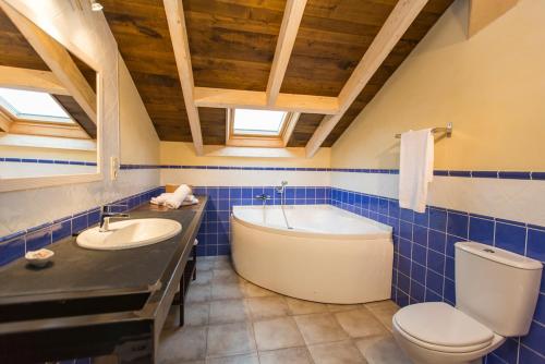 Koupelna v ubytování Apartamentos Casa Mateo