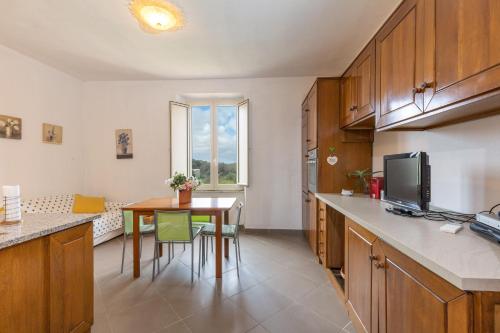 Kuchyň nebo kuchyňský kout v ubytování Casa Vacanze Cinque Spiagge