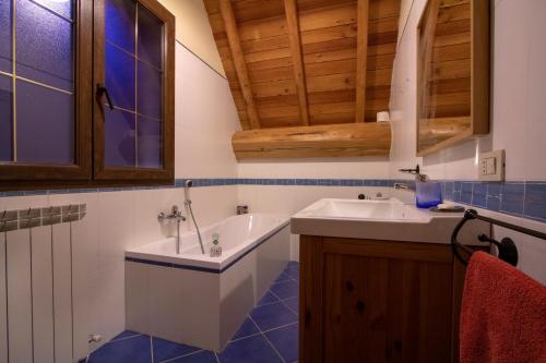 Koupelna v ubytování Agriturismo Braccicorti