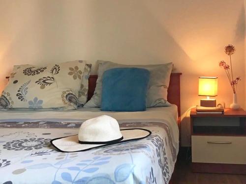 Ένα ή περισσότερα κρεβάτια σε δωμάτιο στο Apartment Denis