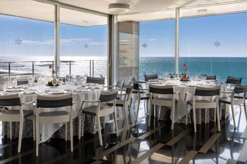 Nespecifikovaný výhled na moře nebo výhled na moře při pohledu z hotelu