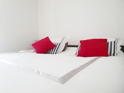 Posteľ alebo postele v izbe v ubytovaní Appart'Hôtel Luxapparts