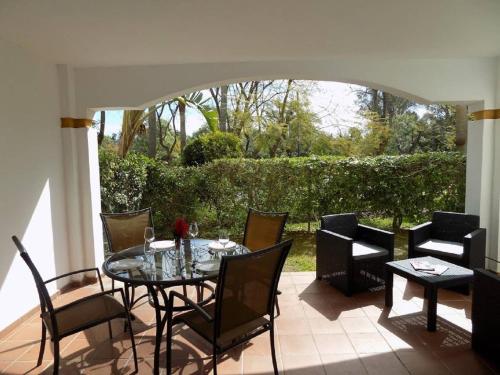 Family Friendly Ground Floor 2 bedroom Dama de Noche RDR200
