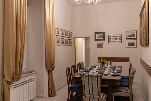 Domus Borbonica