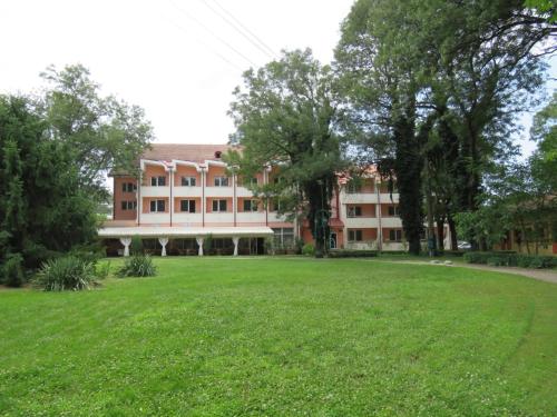 Zahrada ubytování Hotel Turist Beharca