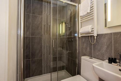 Koupelna v ubytování Dreamhouse Apartments Manchester City West