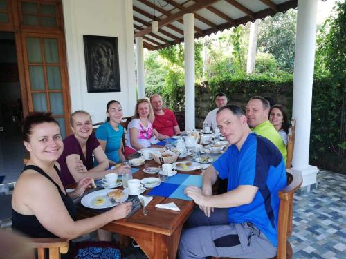 Clientes alojados en The European Gate - Anuradhapura
