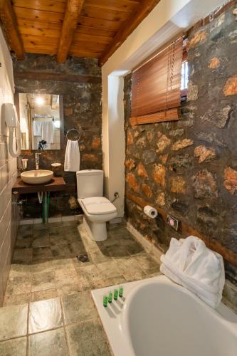 Bagno di ROUGA Mountain Boutique Suites & Spa