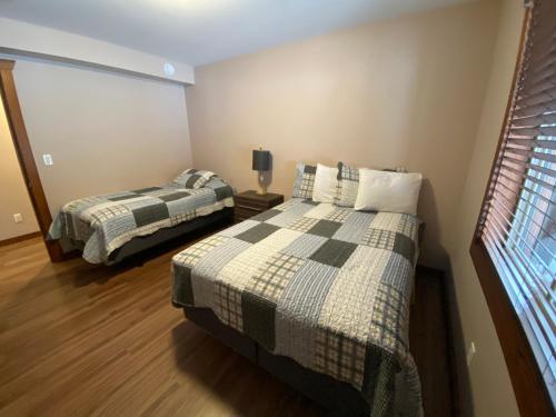 Кровать или кровати в номере Overlook