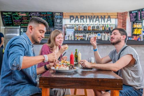 Getränke in der Unterkunft Pariwana Hostel Lima