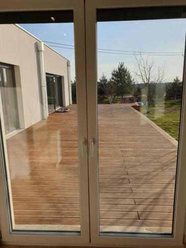 Imagen de la galería de Apartament w zieleni do wynajęcia blisko jeziora, en Środa Wielkopolska