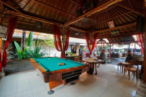 
Een biljarttafel in Wina Holiday Villa Kuta Bali
