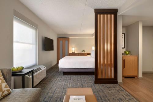 Postel nebo postele na pokoji v ubytování Hyatt Place Tucson Central
