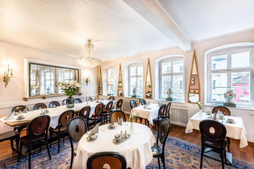 Restoran või mõni muu söögikoht majutusasutuses Hotel Würzburger Hof ****