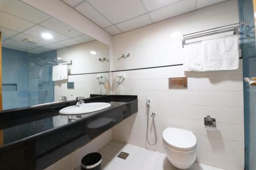 Un baño de Al Reef Hotel