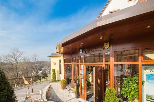 Burgschänke, Hotel & Restaurant