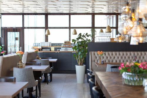 Εστιατόριο ή άλλο μέρος για φαγητό στο Strandhotel Scheveningen