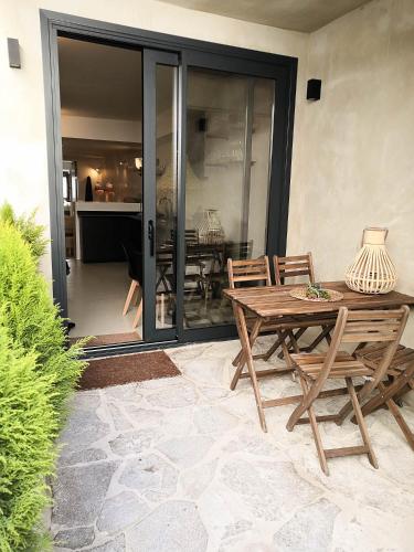 Χώρος καθιστικού στο Ronda Center Apartments with Pool