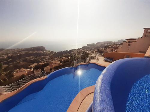 Fotografia z galérie ubytovania Panorama seaview apartment v destinácii Cumbre del Sol