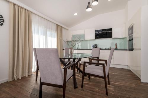 Iva Apartment