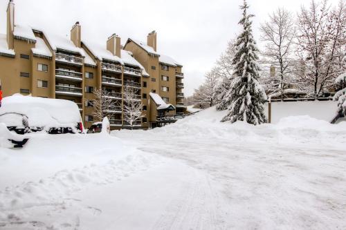 Mountain Green, Condos at Killington – Photos 3