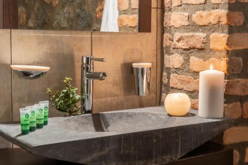 Bagno di ROUGA Mountain Boutique Suites & Spa