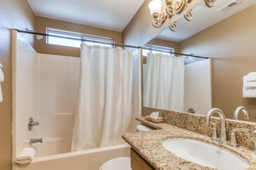 Gallery image of Tranquil Retreat Permit# 50437 in Indio