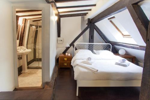 Gregoire Apartment