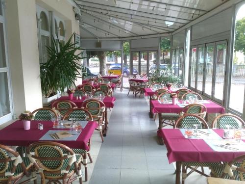 Gallery image of Hôtel restaurant les Templiers in Montbard
