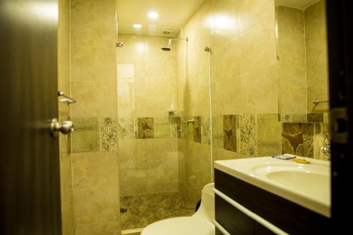 Ένα μπάνιο στο Hollywood Beach Suite