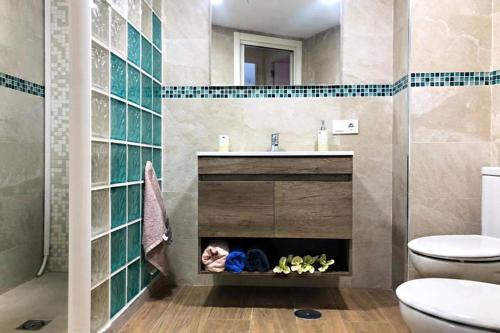 Coqueto apartamento en Puerto Marina con piscina