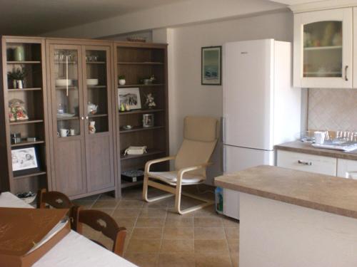 Studio Flat – Photos 2