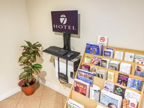 Hotel 7 Inn Vienna – Photos 3