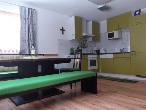 Kuchyňa alebo kuchynka v ubytovaní Apart Midi