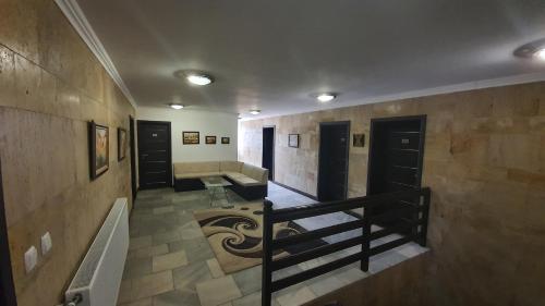 Galeriebild der Unterkunft Семеен Хотел-Ресторант Етно Чакала in Sewliewo