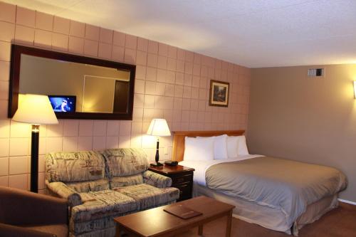 Gallery image of Canway Inn & Suites in Dauphin