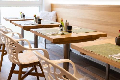 Flöckner B&Bにあるレストランまたは飲食店
