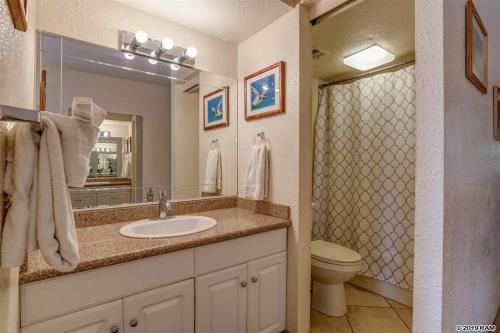 A bathroom at Lahaina Wonderful Condos - Paki Maui