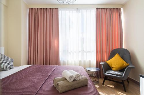 Syntegma studio next to Ermou street