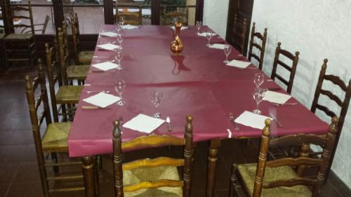 Um restaurante ou outro lugar para comer em L'ARGOLLA HOTEL-Pizzeria