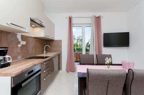 Apartments Darko