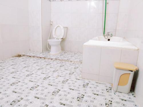 Un baño de Kiến An Hotel Cần Thơ